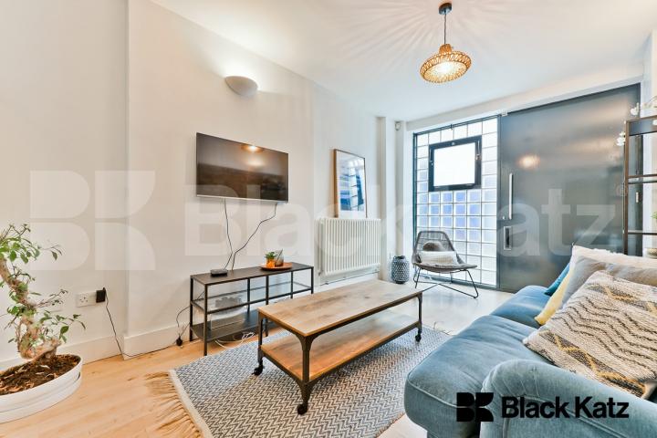 Unique and Contemporary House in the Heart of London Bridge Alice Street, London Bridge